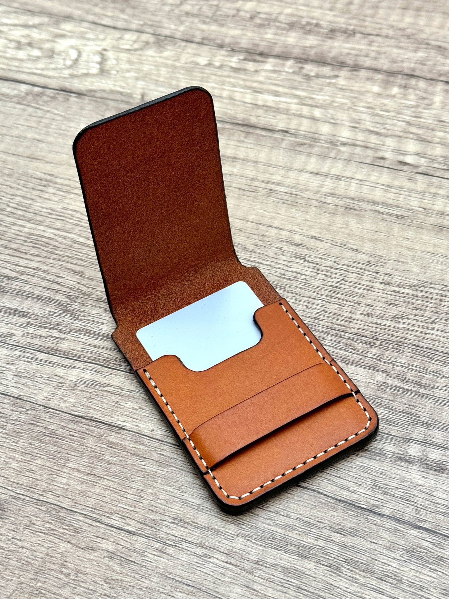 Newport Flap Wallet - Caramel